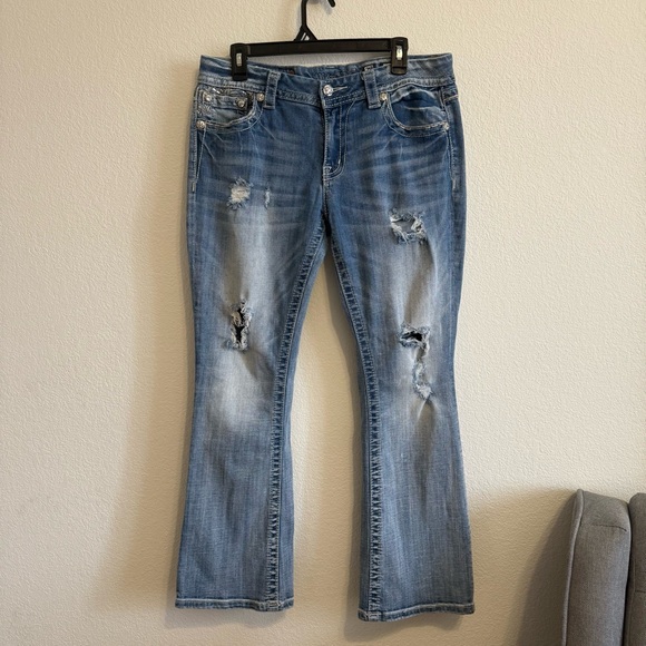 Miss Me Women’s Mid Rise Easy Boot Distressed Ripped Denim Jeans - Picture 1 of 11